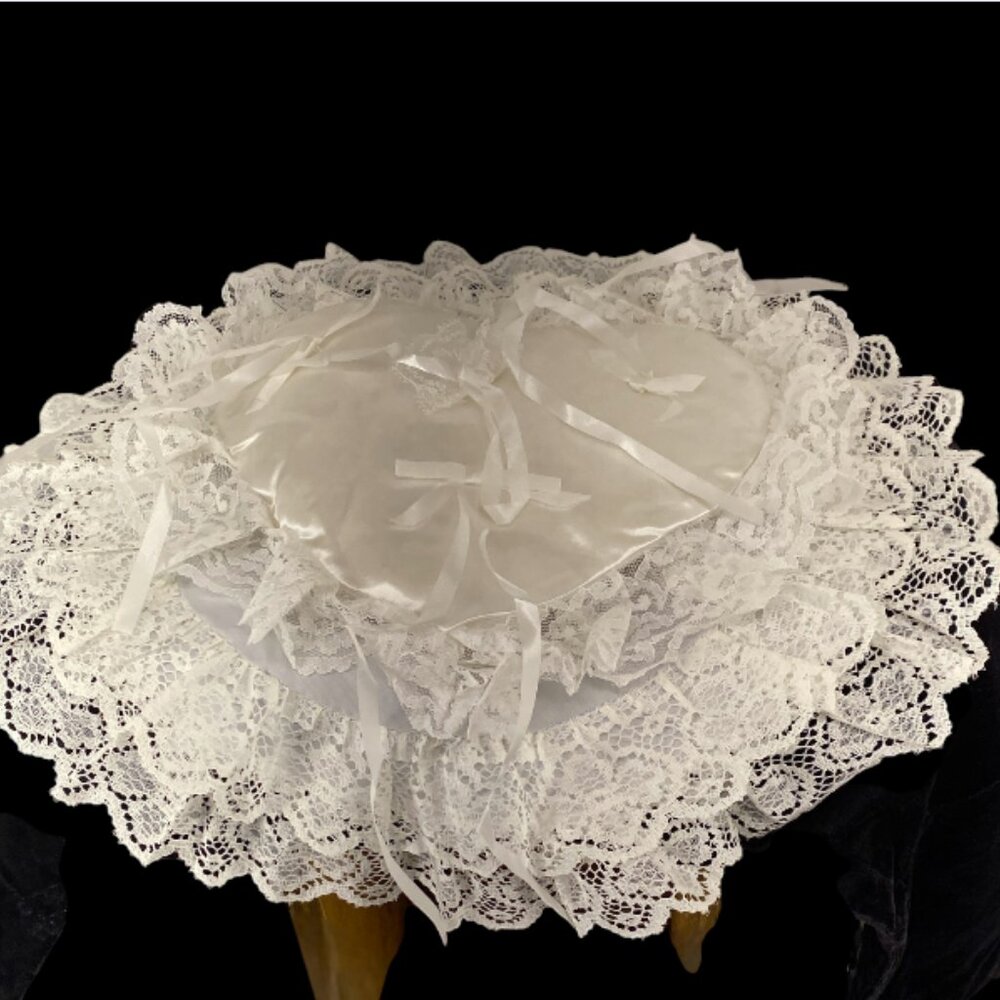 SATIN RING PILLOW -- Vintage 1980, Elastic Hold Strap, Ring Ties, Lace Doily - Picture 5 of 13